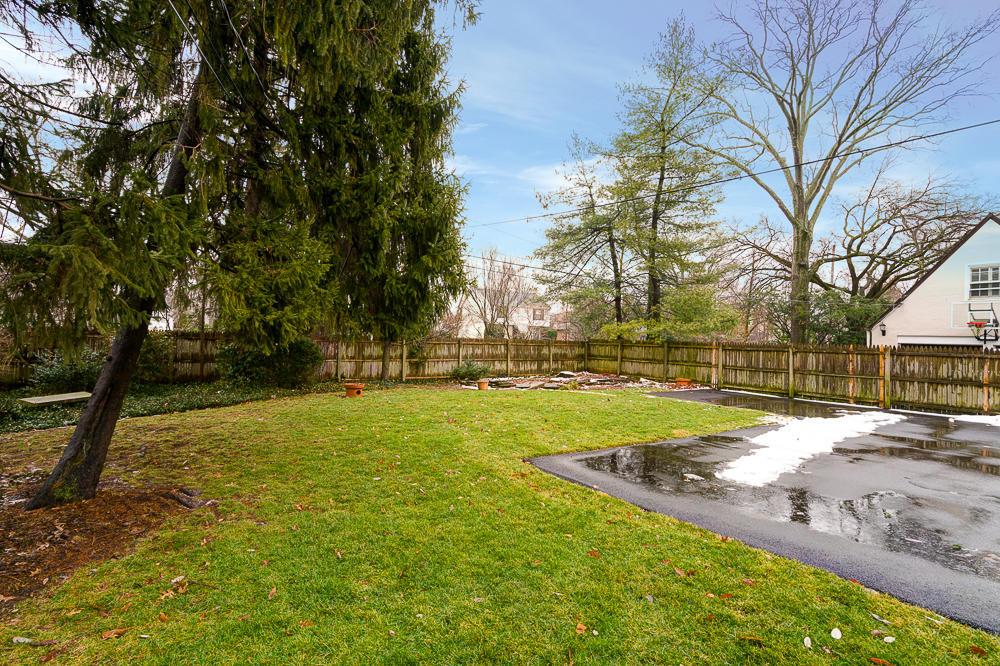 212 Ashbourne Road Bexley, OH 43209 - Photo 24 of 32