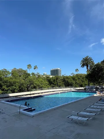 $497,000 | 7441 Wayne Avenue, Unit 10E, Miami Beach, FL 33141