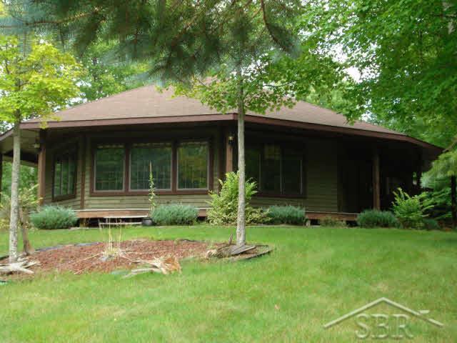 1575 Boman Road Alger, MI 48610 - Photo 4 of 9 20044476-3.JPG