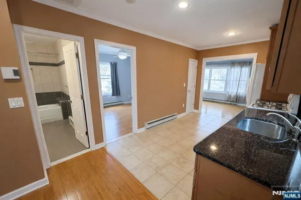 $2,200 | 205 Valley Brook Avenue, Unit 2, Lyndhurst, NJ 07071