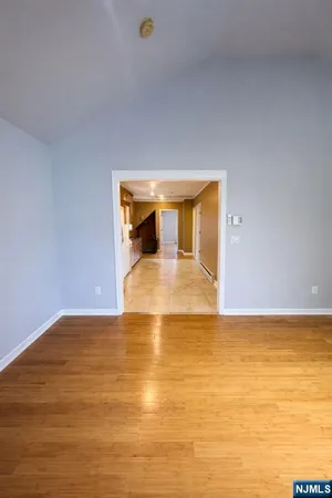 $2,200 | 205 Valley Brook Avenue, Unit 2, Lyndhurst, NJ 07071