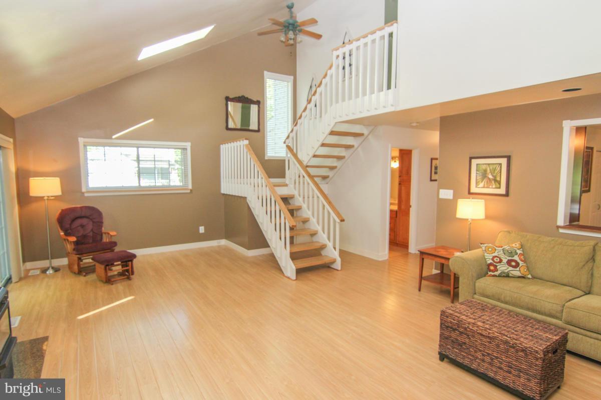 1533 Snug Harbor Road Shady Side, MD 20764 - Photo 12 of 24 Living Room