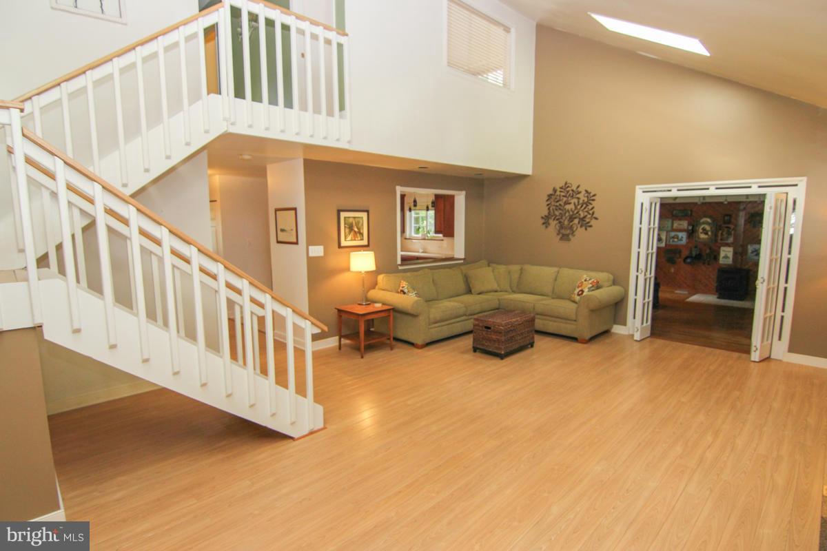 1533 Snug Harbor Road Shady Side, MD 20764 - Photo 5 of 24 Living Room