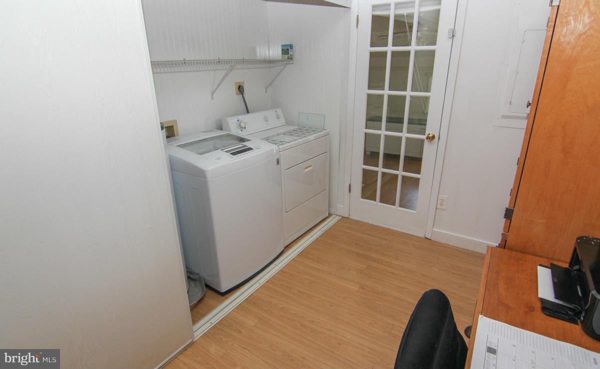 1533 Snug Harbor Road Shady Side, MD 20764 - Photo 9 of 24 Interior (General)