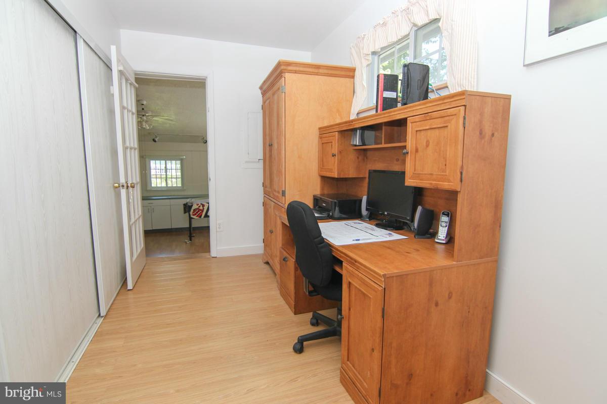 1533 Snug Harbor Road Shady Side, MD 20764 - Photo 10 of 24 Interior (General)