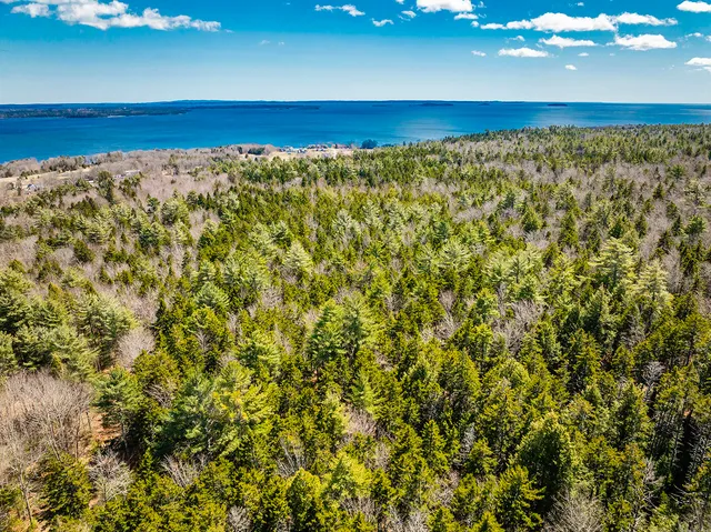$699,000 | 14-6 Atlantic Highway, Lincolnville, ME 04849