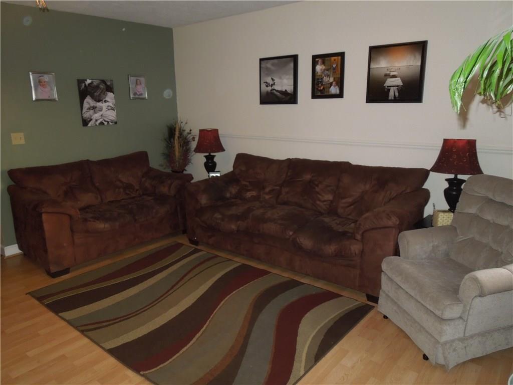 315 Harrison Street Hope, IN 47246 - Photo 3 of 24 Gallery Image 3