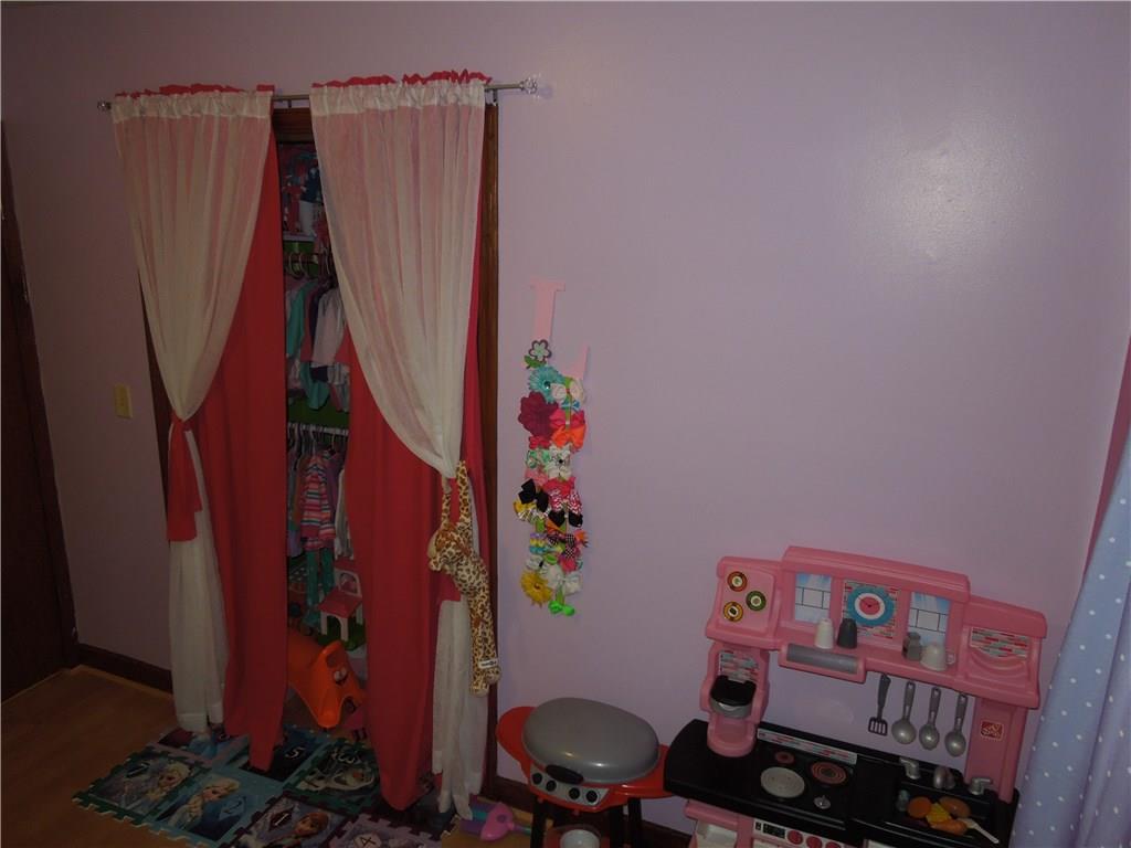 315 Harrison Street Hope, IN 47246 - Photo 7 of 24 Gallery Image 7