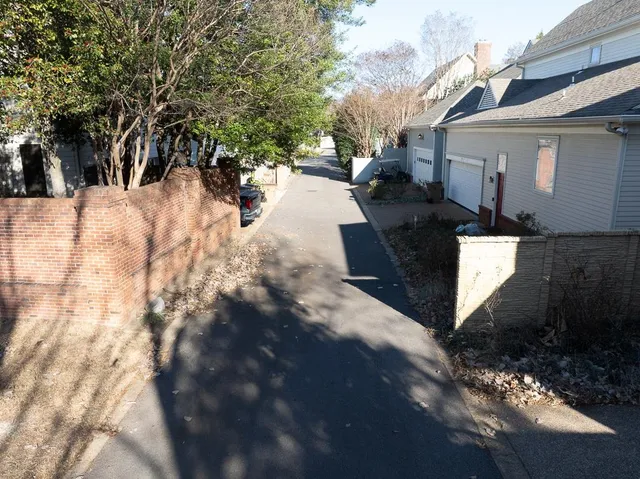 $399,000 | 866 River Park Drive, Memphis, TN 38103