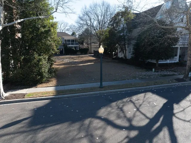 $399,000 | 866 River Park Drive, Memphis, TN 38103