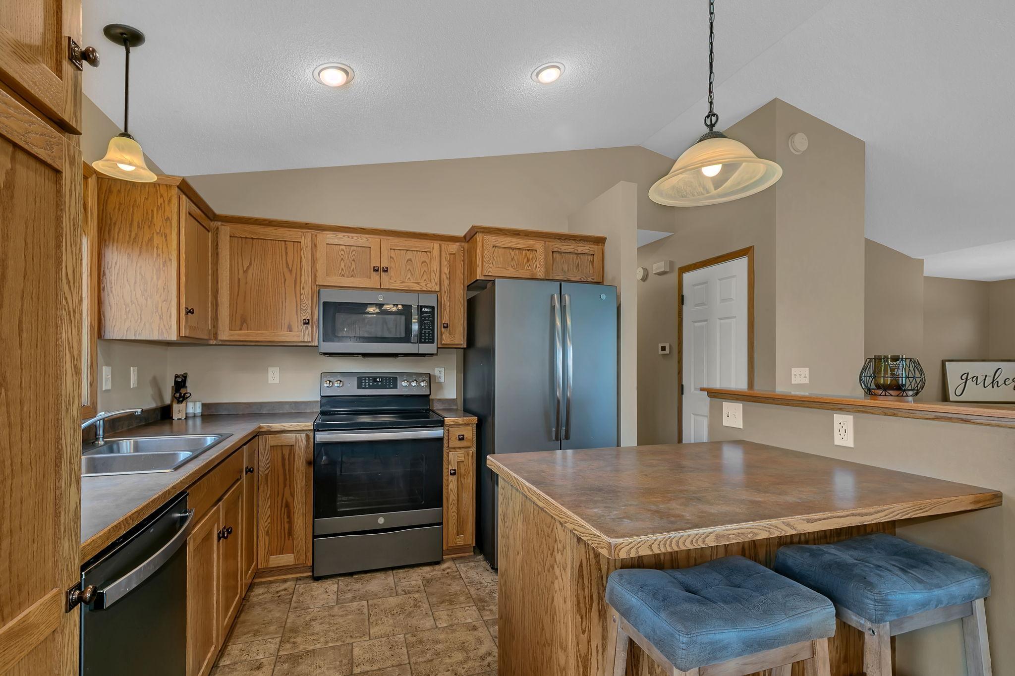 984 Waters Edge Circle Avon, MN 56310 - Photo 7 of 35