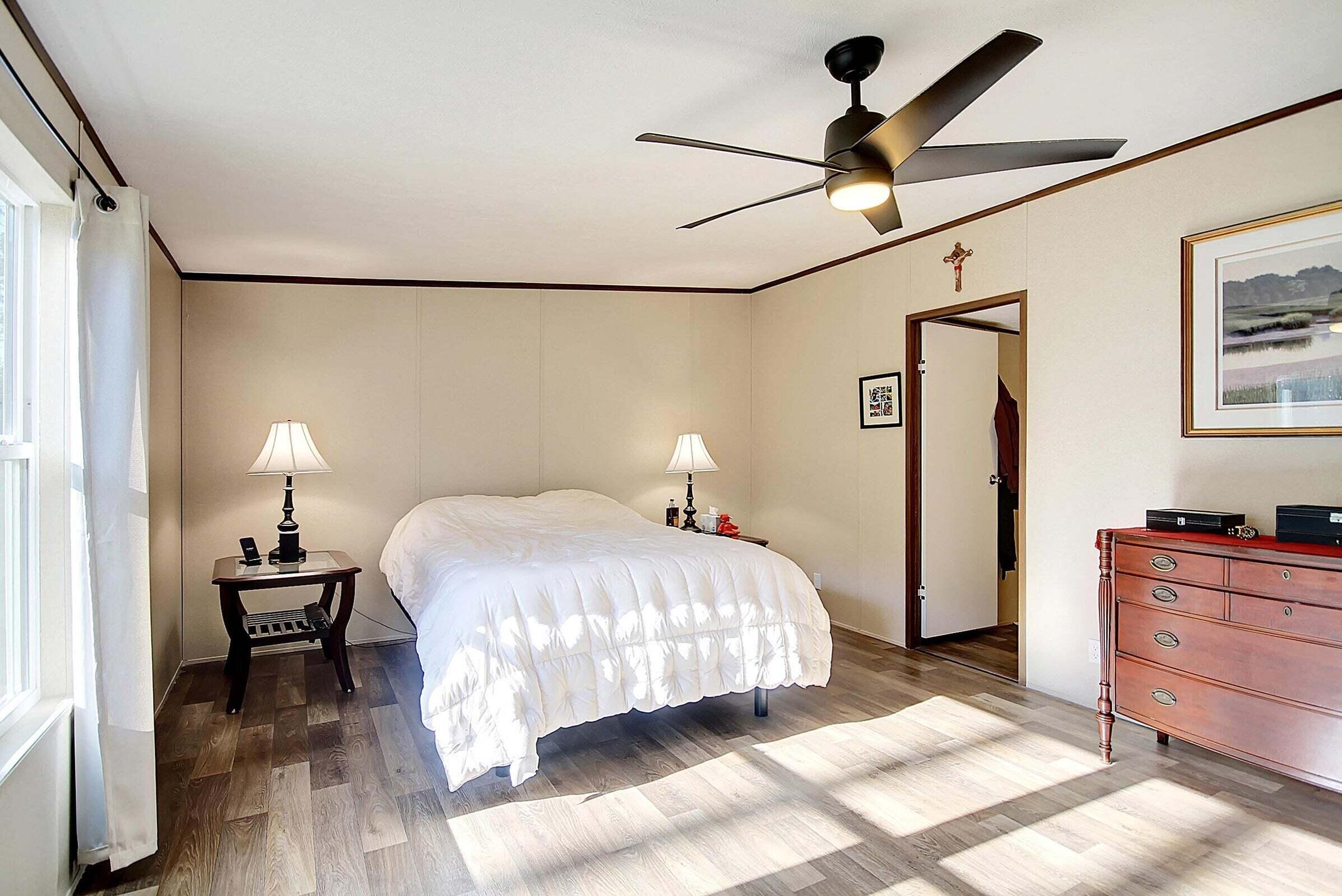 2276 Bethera Road Bonneau, SC 29431 - Photo 10 of 19 20221205180537245656000000-o