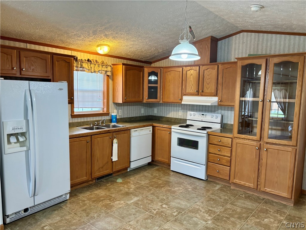 54 Fairport Road Manlius, NY 13104 - Photo 4 of 25