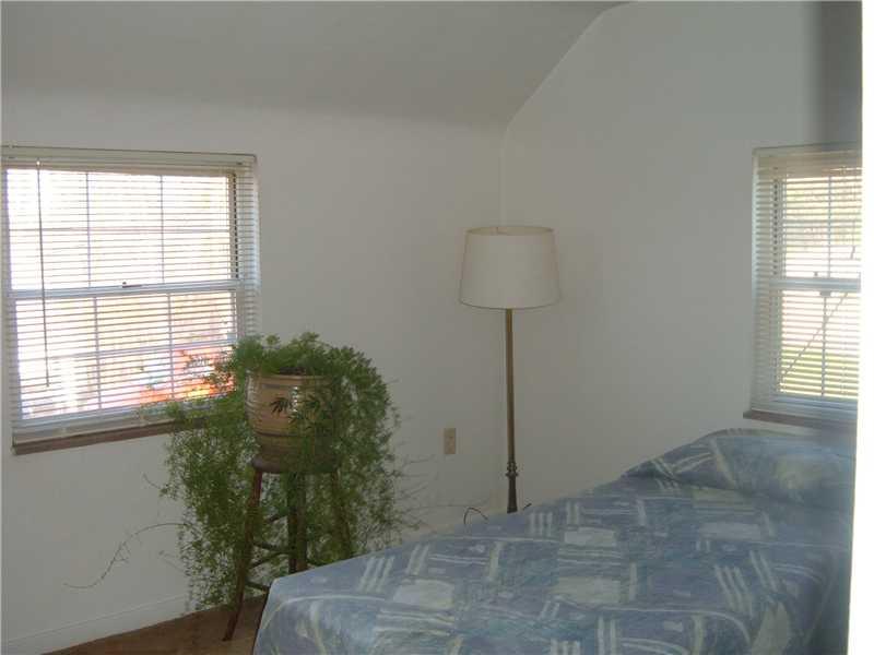 985 Ridge Avenue Pittsburgh, PA 15202 - Photo 11 of 15 Bedroom. 3rd Bedroom