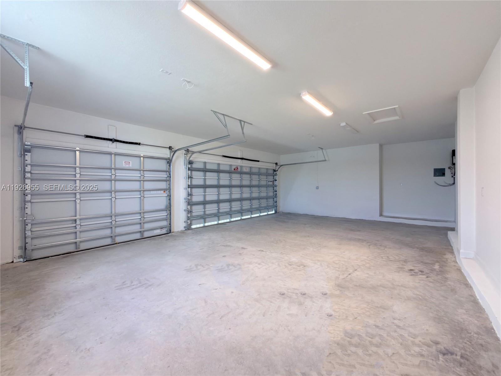 13202 Southwest 189th Terrace Miami, FL 33157 - Photo 12 of 34 a view of a garage