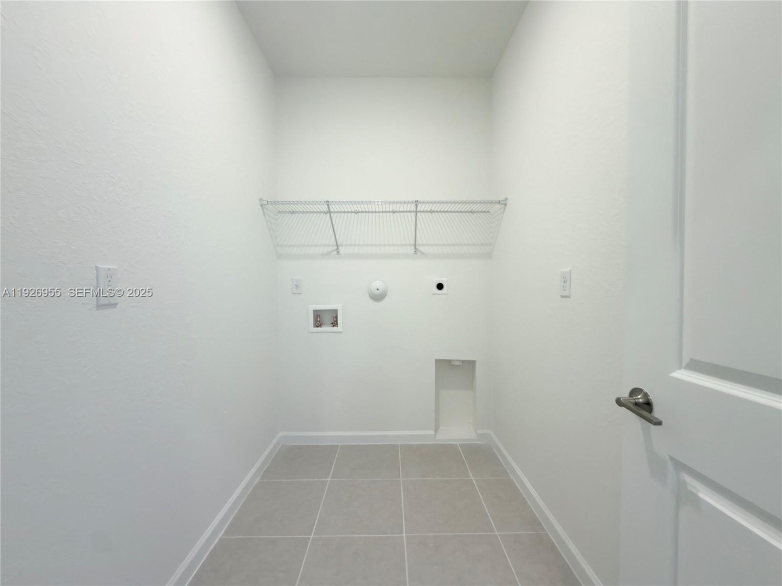 13202 Southwest 189th Terrace Miami, FL 33157 - Photo 18 of 34 a view of an empty walk in closet