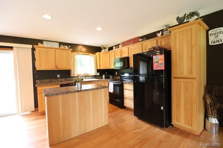 4521 Hough Road Dryden, MI 48428 - Photo 9 of 27 IMG_3361.JPG