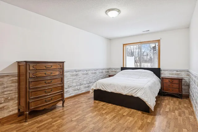 $269,000 | 1012 18th Avenue Southeast, Forest Lake, MN 55025