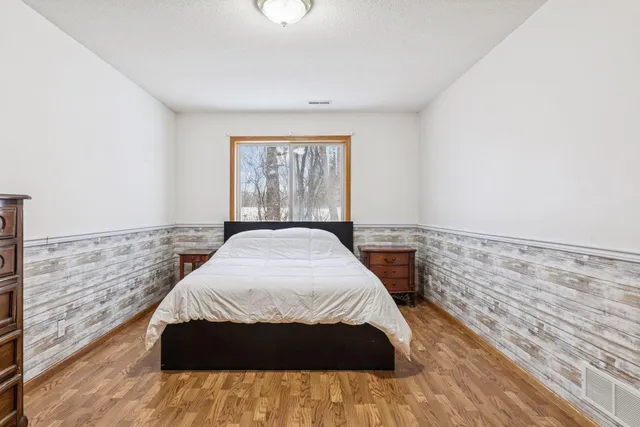 $269,000 | 1012 18th Avenue Southeast, Forest Lake, MN 55025