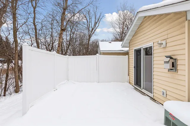 $269,000 | 1012 18th Avenue Southeast, Forest Lake, MN 55025