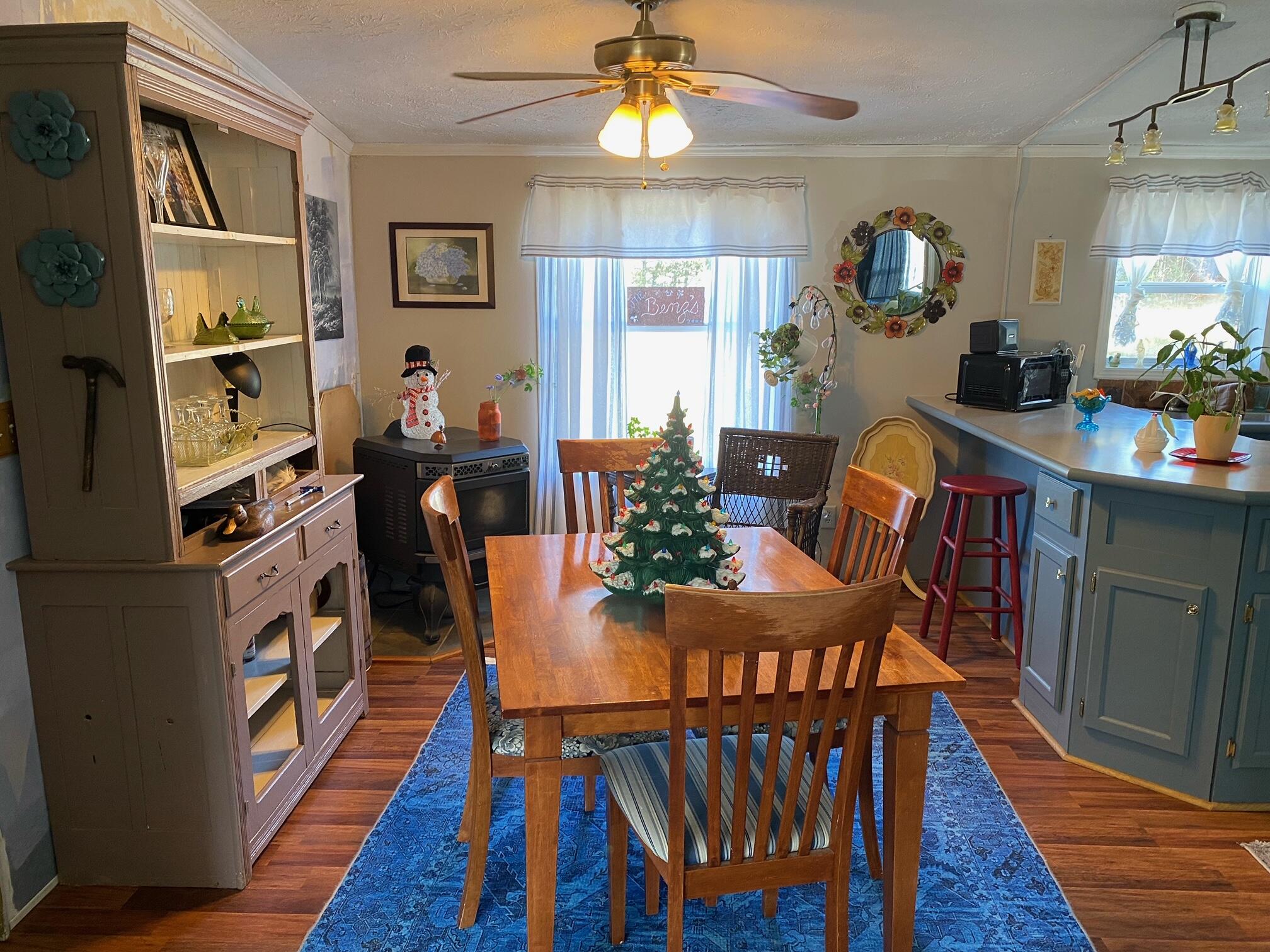 539 East 40 1/2 Road Cadillac, MI 49601 - Photo 14 of 28 dining room