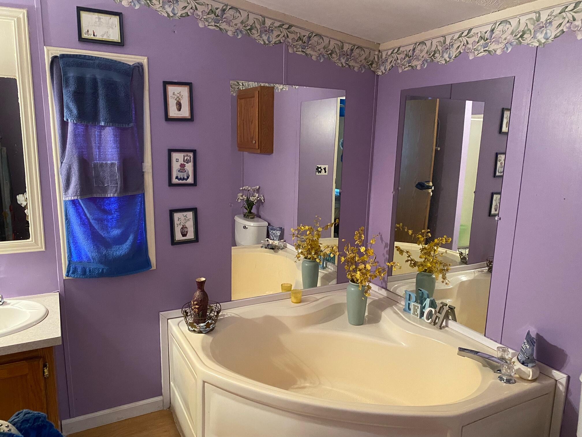 539 East 40 1/2 Road Cadillac, MI 49601 - Photo 18 of 28 Master bath