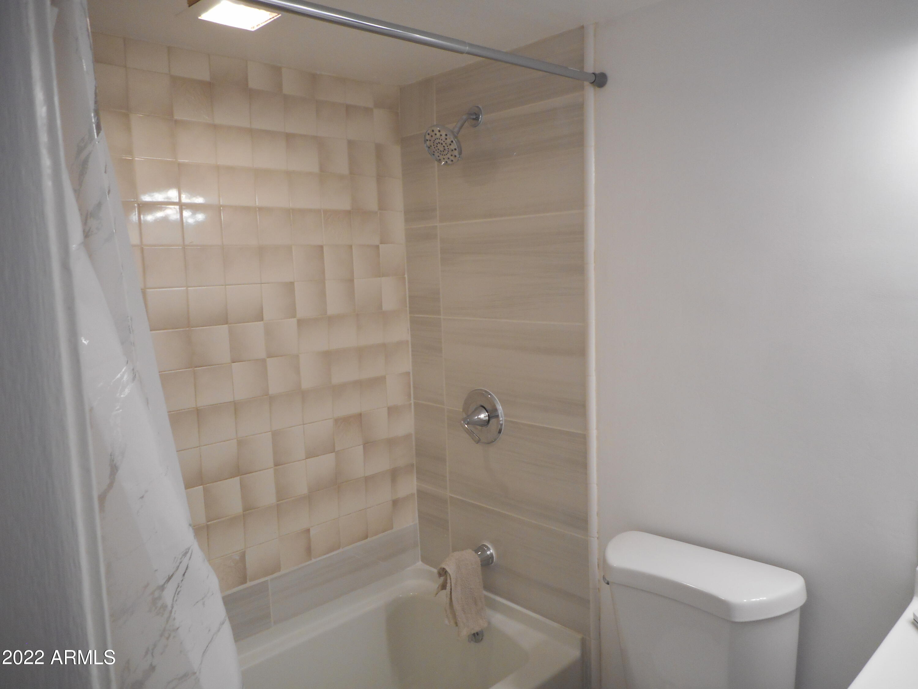 4048 West Palomino Road Phoenix, AZ 85019 - Photo 15 of 30 DSCN1992