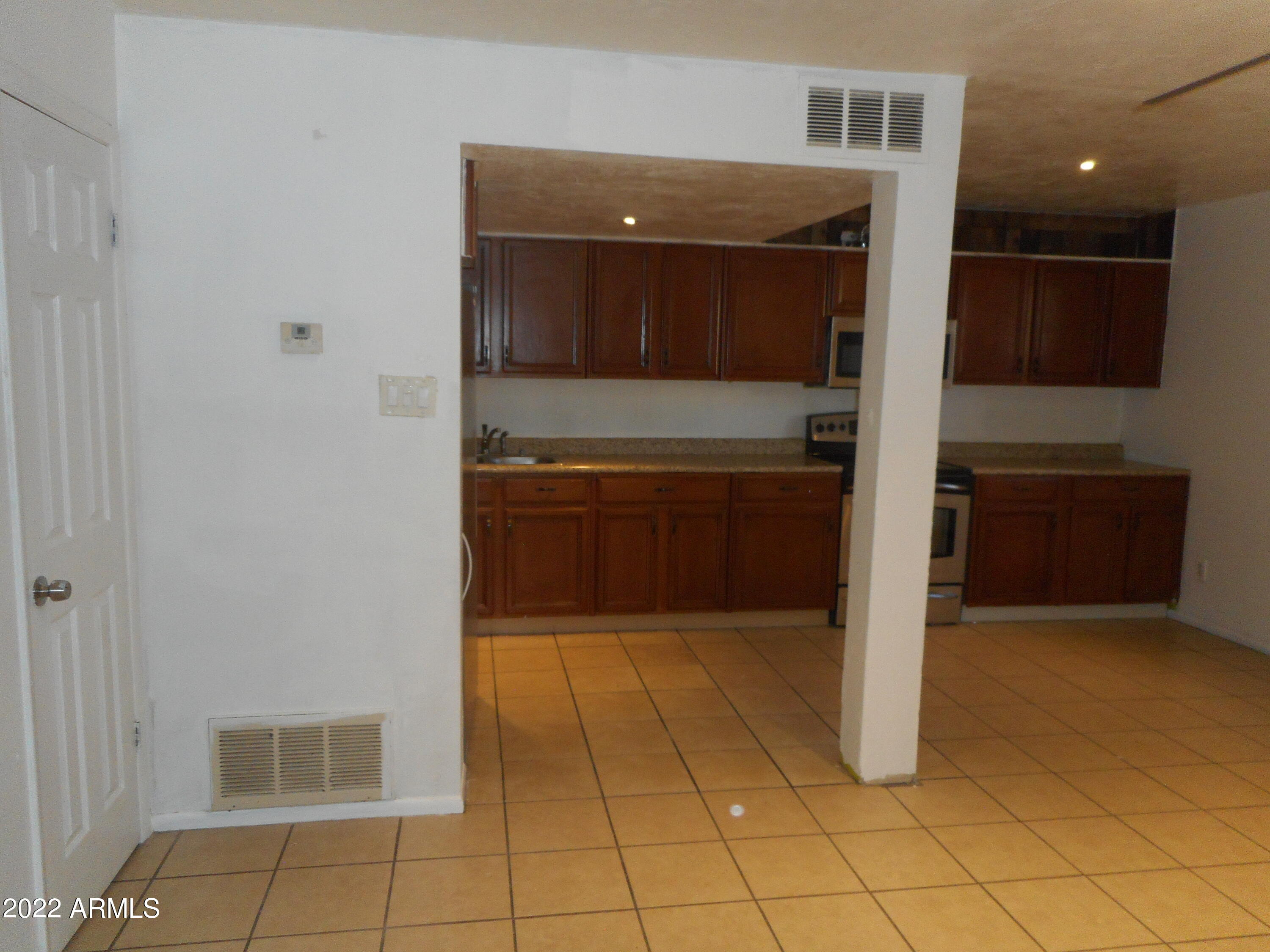 4048 West Palomino Road Phoenix, AZ 85019 - Photo 21 of 30 DSCN1996