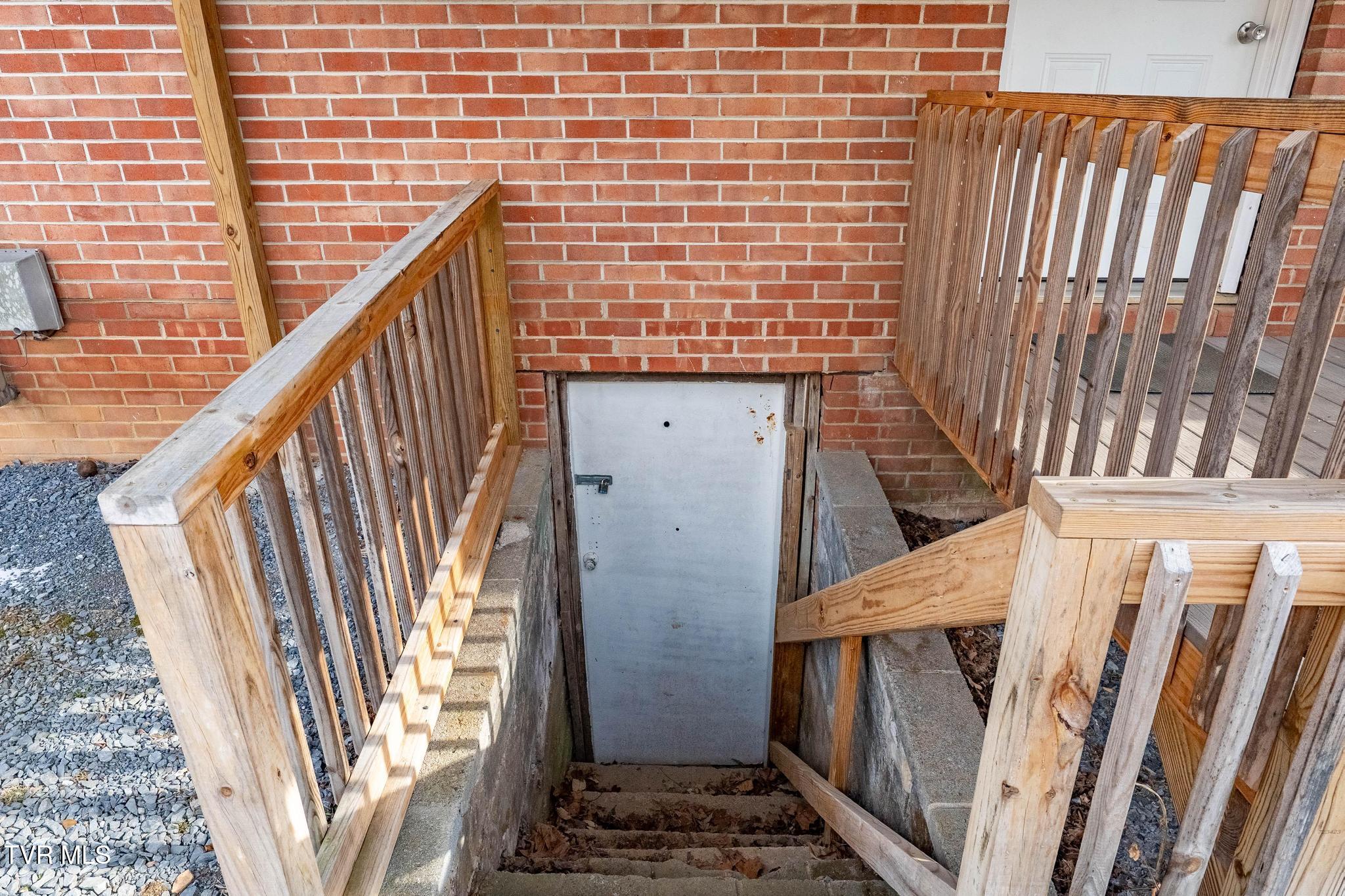 1253 Highway 321 Hampton, TN 37658 - Photo 18 of 45 1253 Highway 321 (18 of 48)