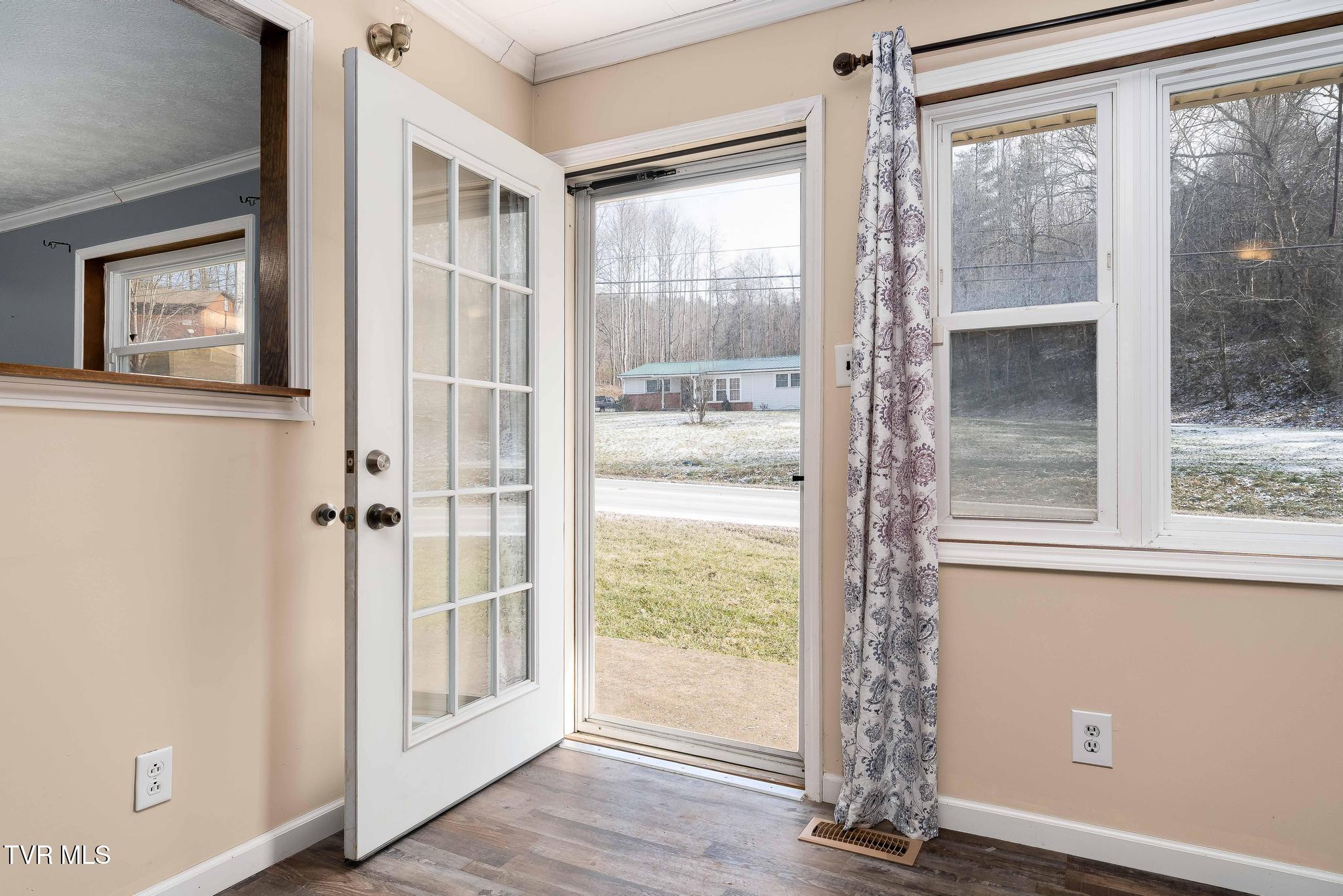 1253 Highway 321 Hampton, TN 37658 - Photo 19 of 45 1253 Highway 321 (19 of 48)