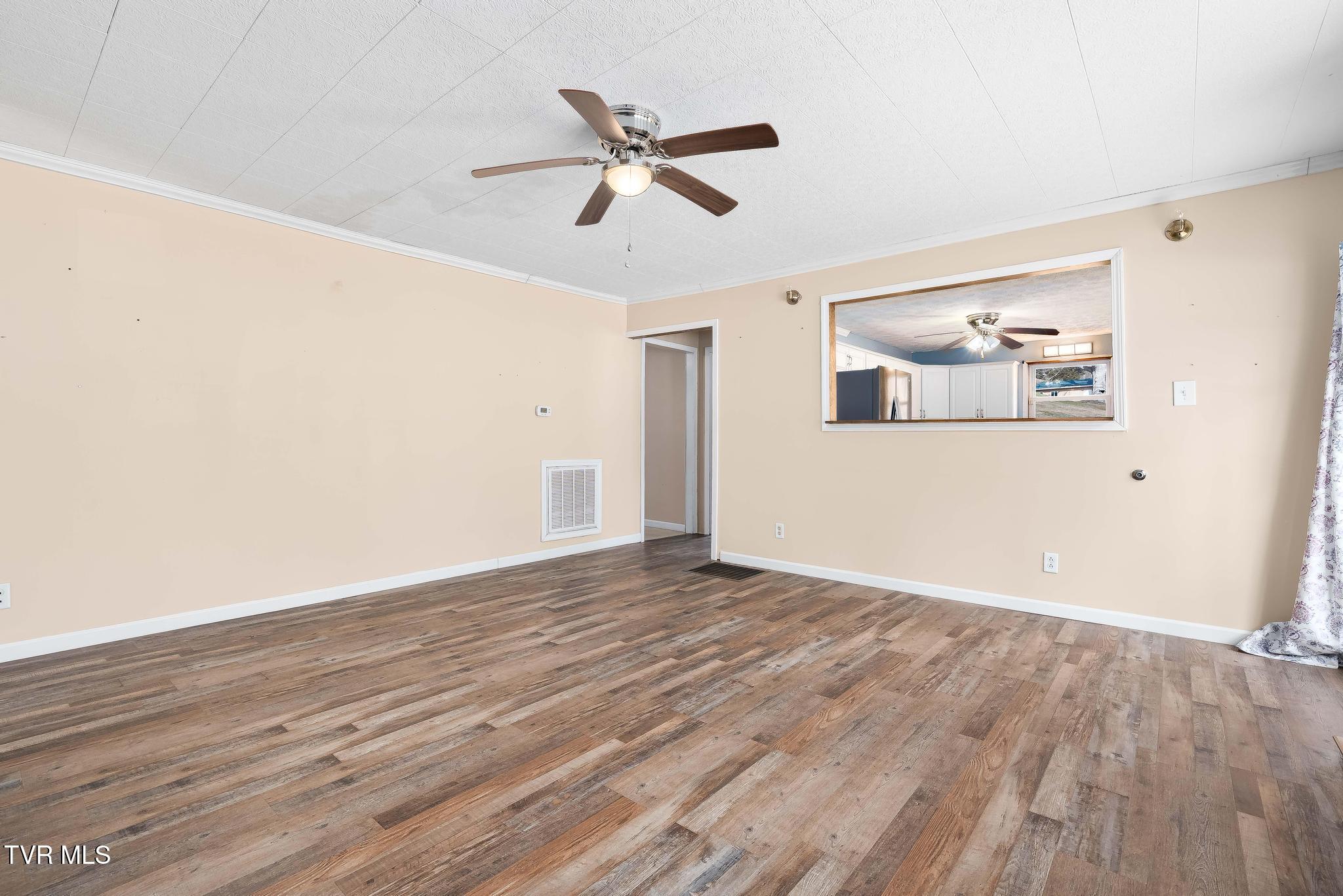 1253 Highway 321 Hampton, TN 37658 - Photo 24 of 45 1253 Highway 321 (23 of 48)