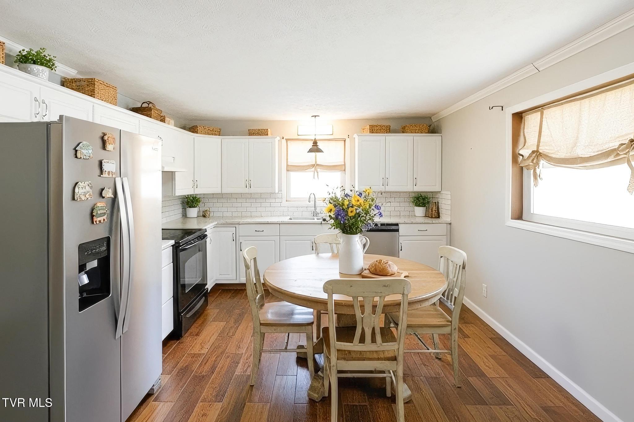 1253 Highway 321 Hampton, TN 37658 - Photo 26 of 45 1253 Highway 321 (46 of 48)