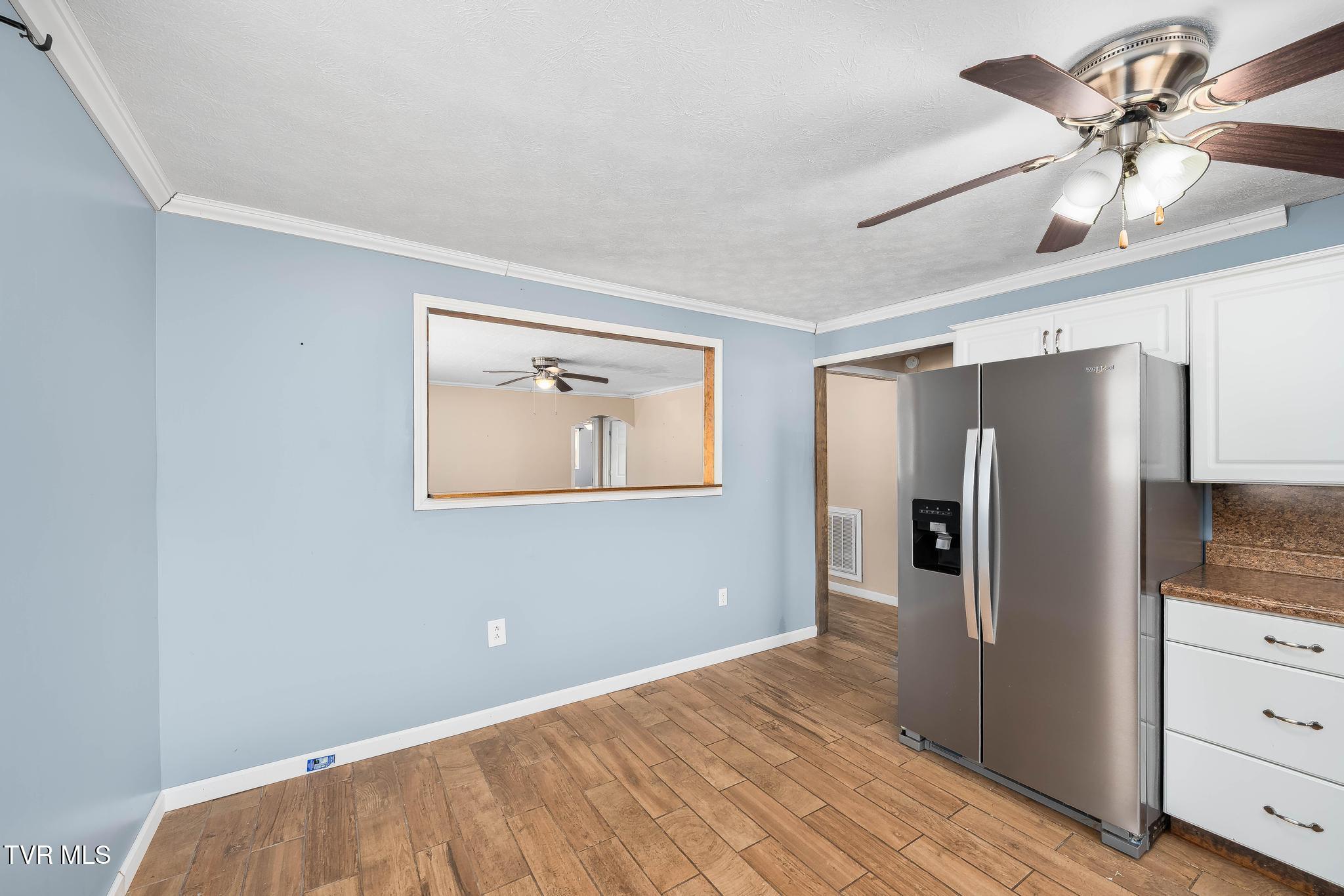 1253 Highway 321 Hampton, TN 37658 - Photo 28 of 45 1253 Highway 321 (26 of 48)