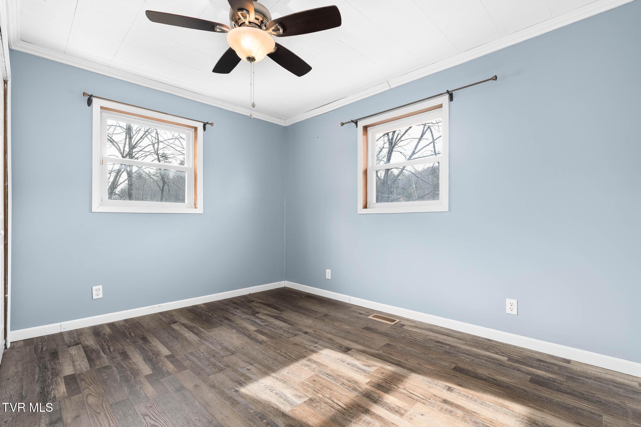 1253 Highway 321 Hampton, TN 37658 - Photo 37 of 45 1253 Highway 321 (36 of 48)