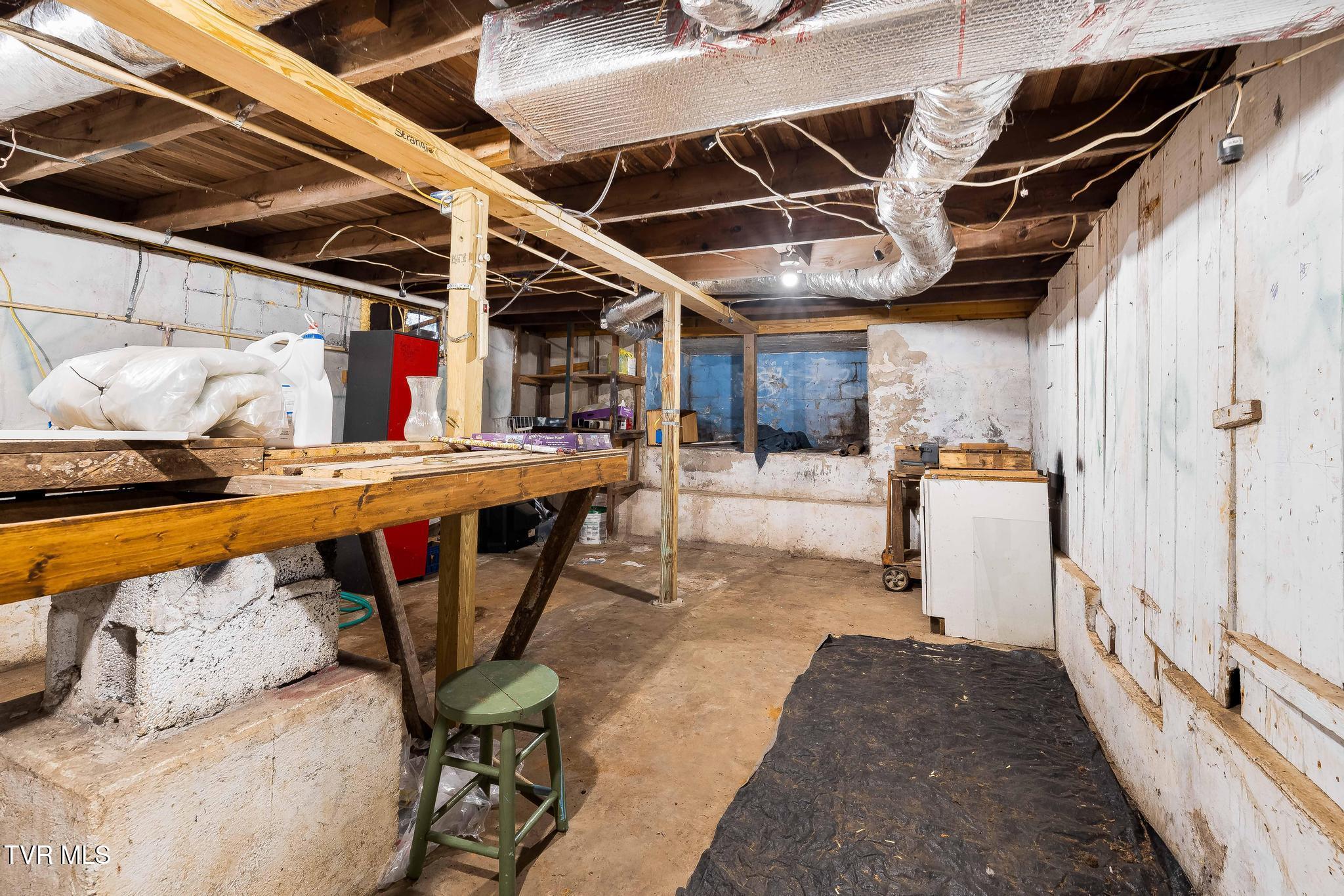 1253 Highway 321 Hampton, TN 37658 - Photo 44 of 45 1253 Highway 321 (40 of 48)