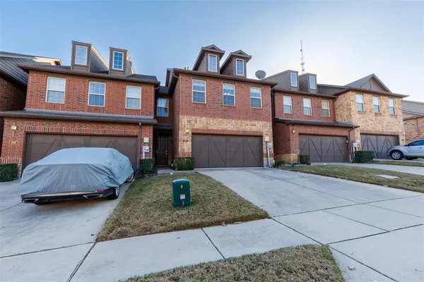 $2,600 | 394 Teague Drive, Lewisville, TX 75067