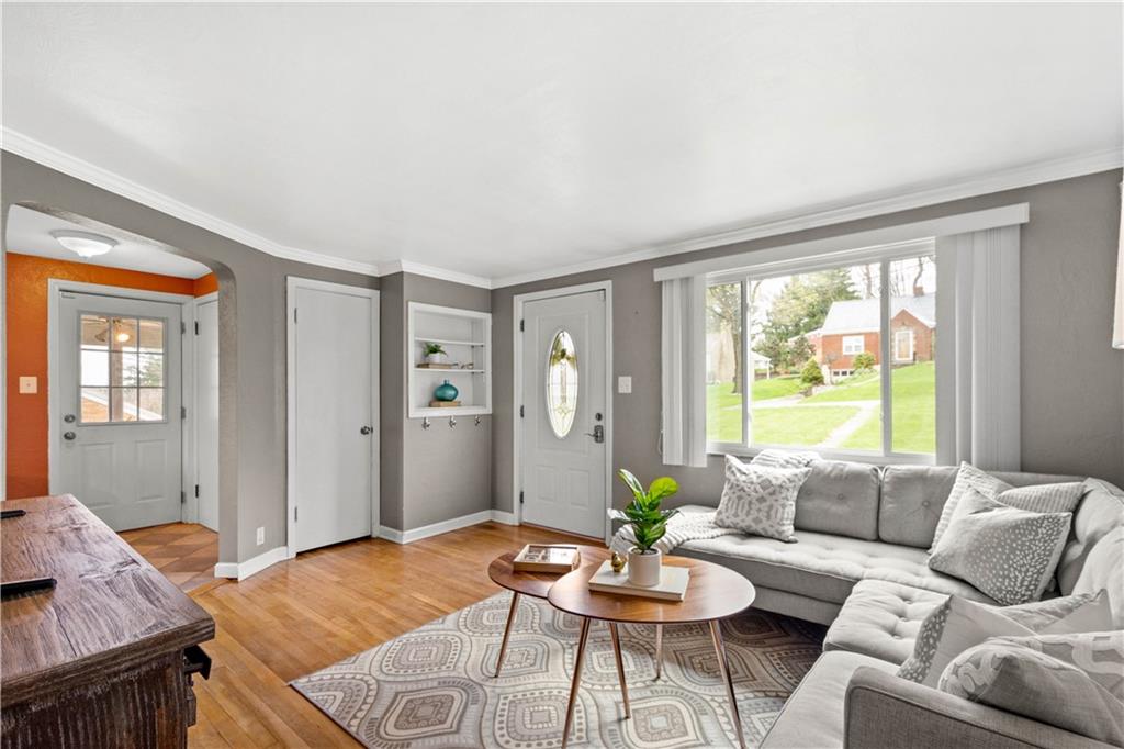 91 Bartley Road Pittsburgh, PA 15241 - Photo 2 of 21 Gallery Image 2