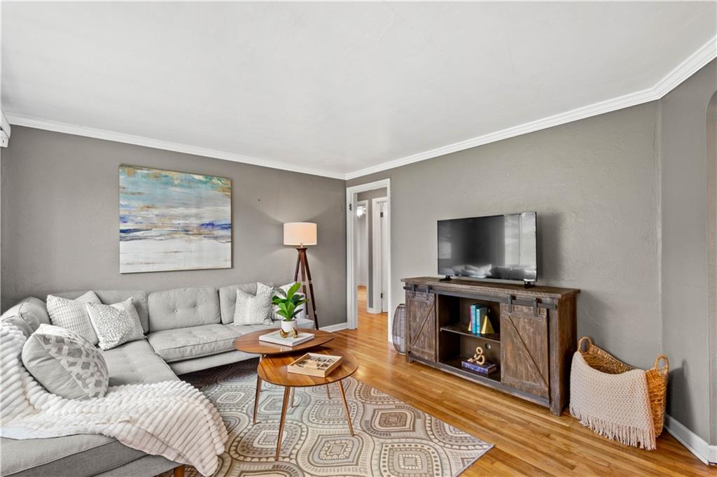 91 Bartley Road Pittsburgh, PA 15241 - Photo 3 of 21 Gallery Image 3