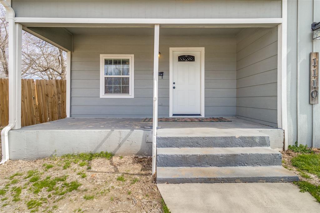 1110 Chestnut Street Bonham, TX 75418 - Photo 2 of 25