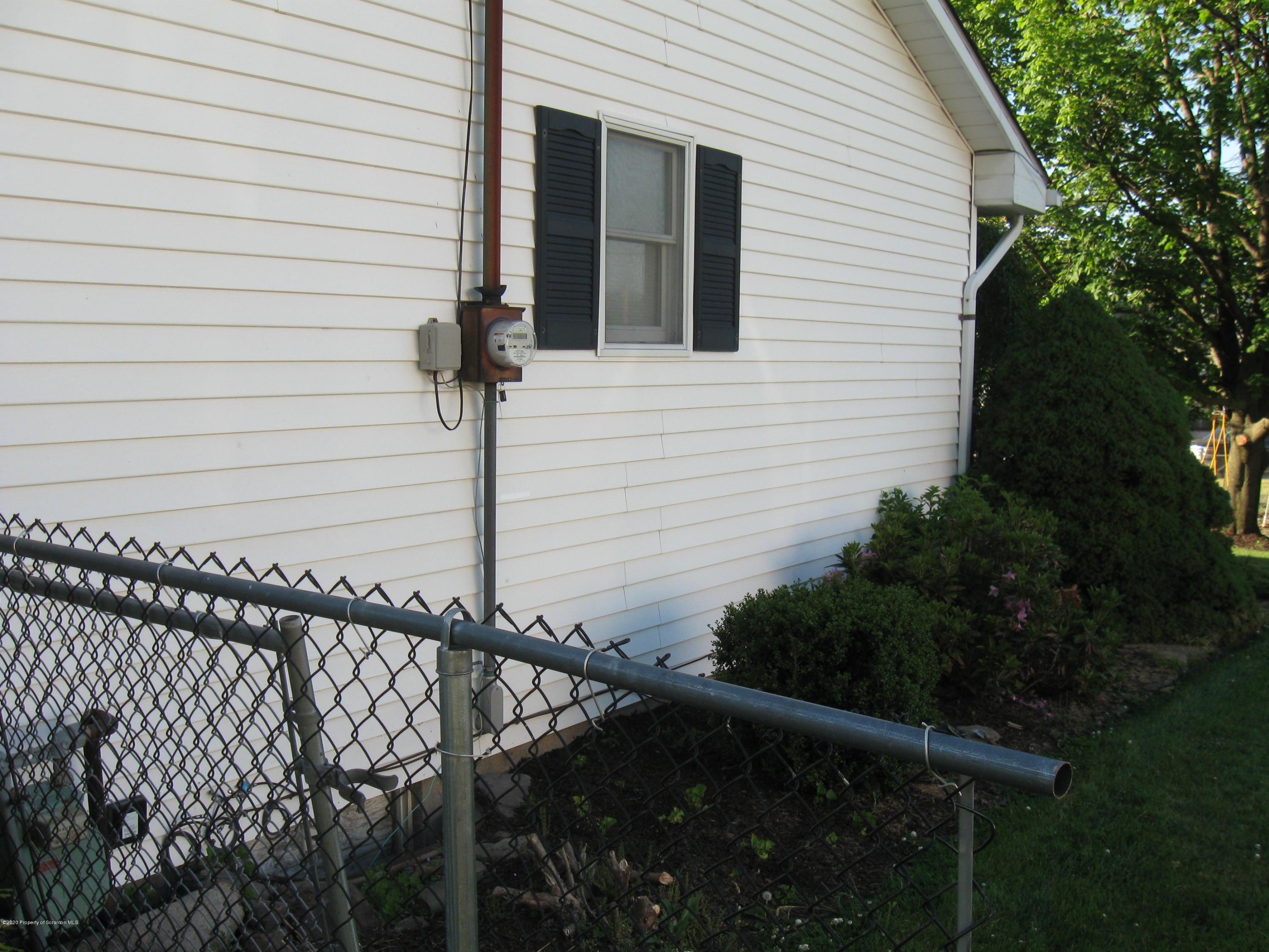 1147 Old Trail Road Clarks Summit, PA 18411 - Photo 3 of 24 Gallery Image 3