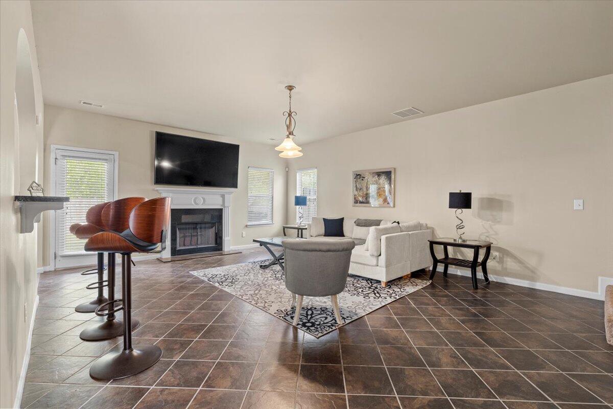 2017 Willhaven Drive Augusta, GA 30909 - Photo 17 of 40 17-Living Room