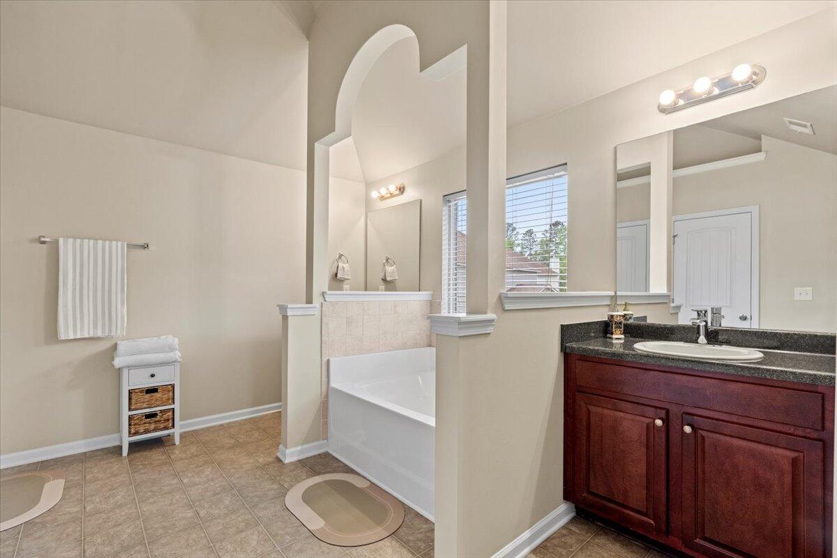 2017 Willhaven Drive Augusta, GA 30909 - Photo 24 of 40 24-Primary Bathroom