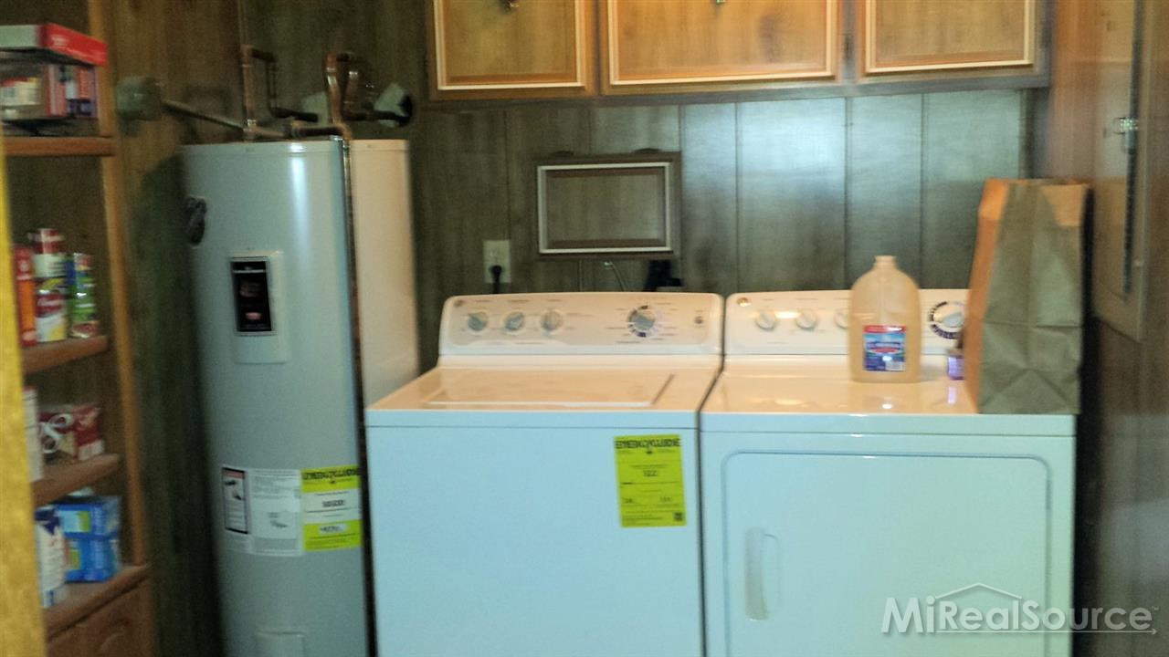 8659 Capac Road Brown City, MI 48416 - Photo 12 of 27 Gallery Image 12