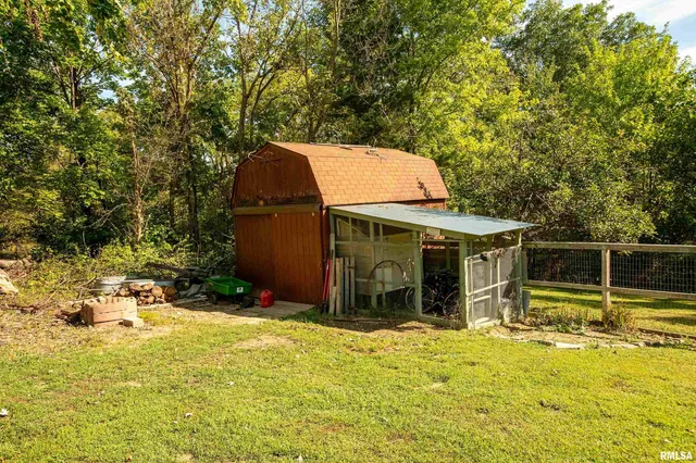 $220,000 | 8384 Hickory Ridge Road, Murphysboro, IL 62966