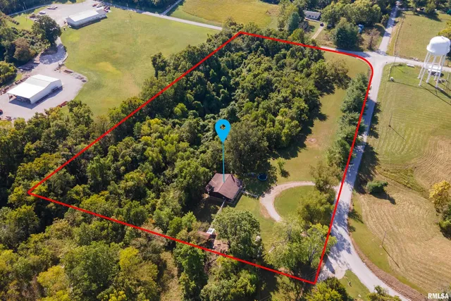 $220,000 | 8384 Hickory Ridge Road, Murphysboro, IL 62966