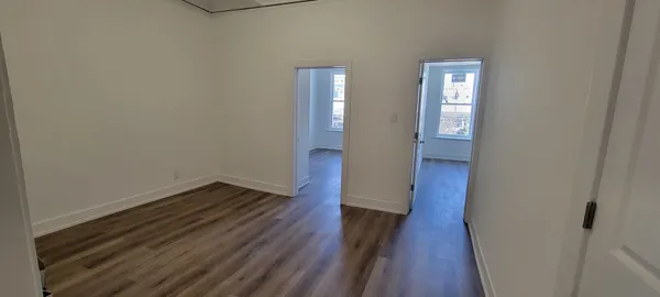 $2,500 | 3207 North Wilton Avenue, Unit 2, Chicago, IL 60657