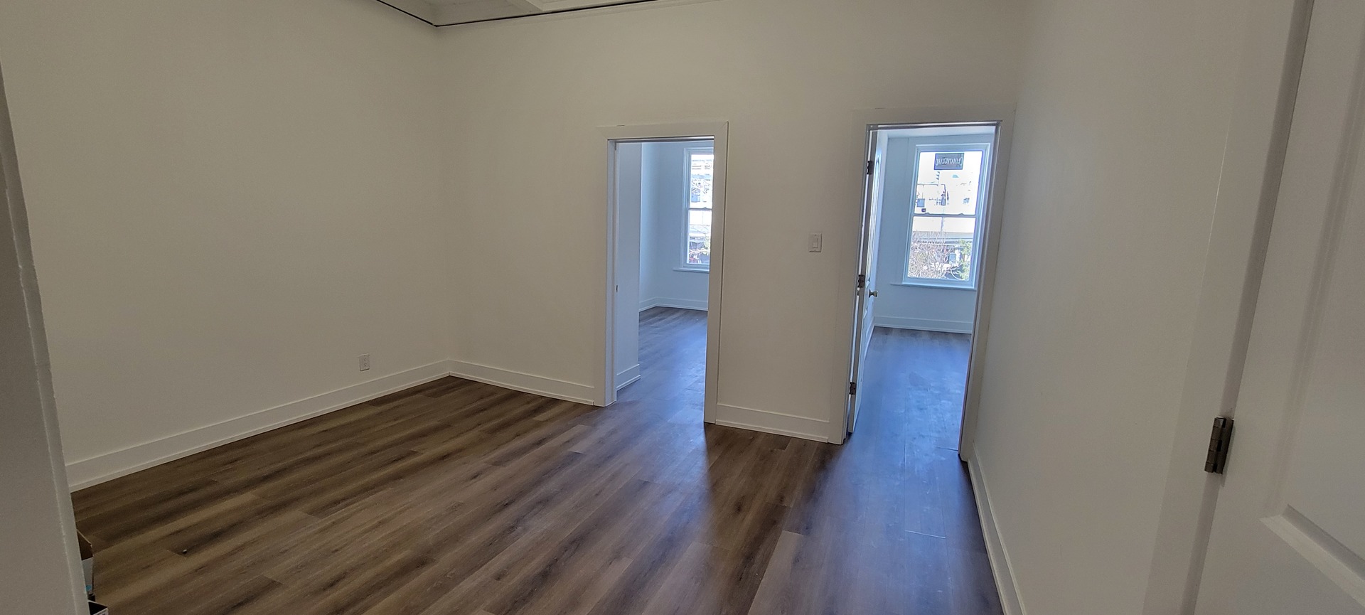 3207 North Wilton Avenue, Unit 2 Chicago, IL 60657 - Photo 4 of 14 wooden floor in a gallery