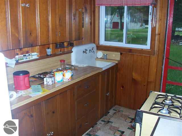 7484 O'Connor Road Hale, MI 48739 - Photo 13 of 28 1800298-12.JPG