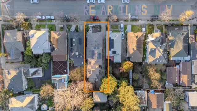 $999,000 | 3033 Ellis Street, Unit B, Berkeley, CA 94703