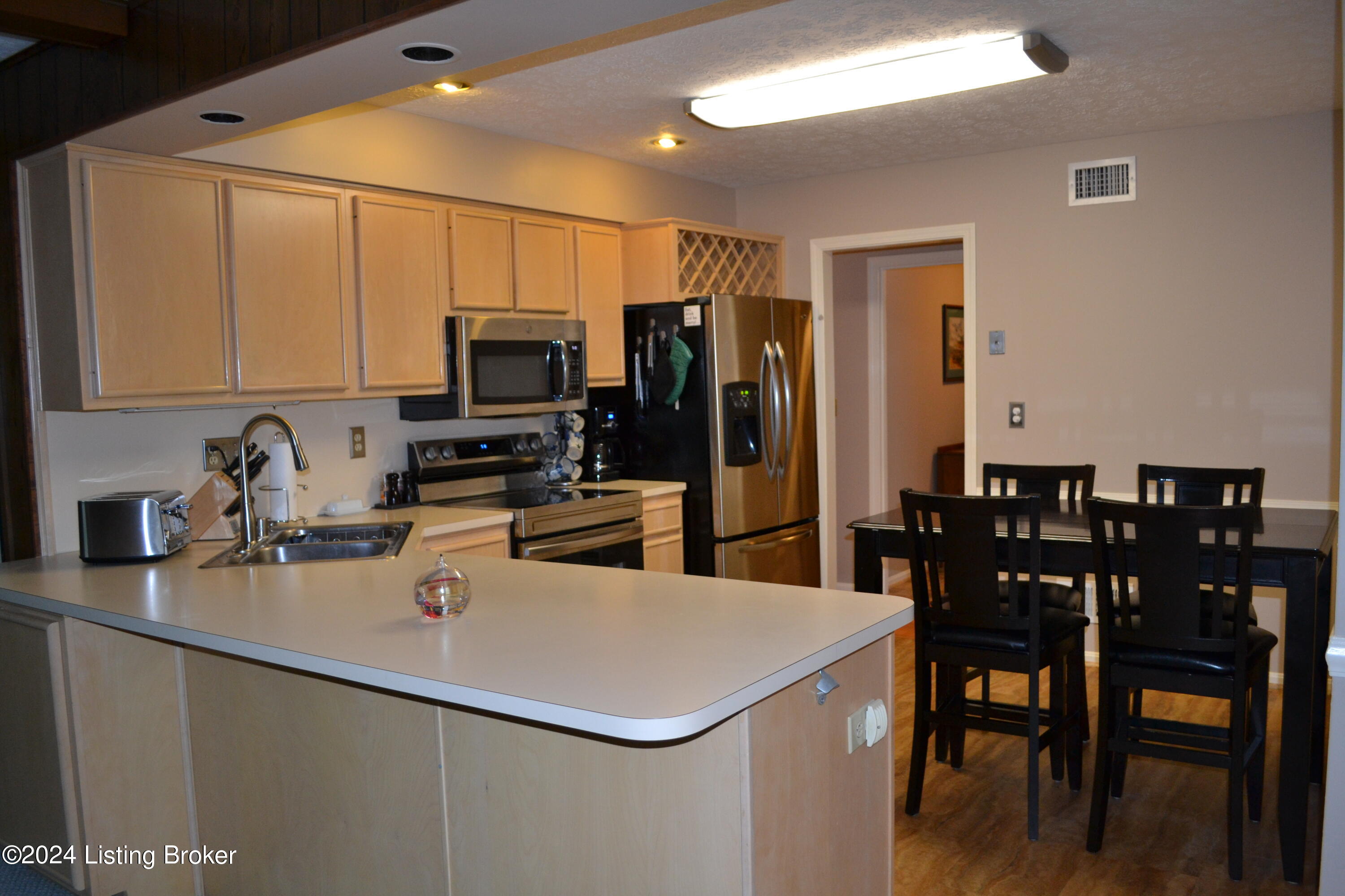 9302 Collingwood Road Louisville, KY 40299 - Photo 34 of 82 DSC_0034